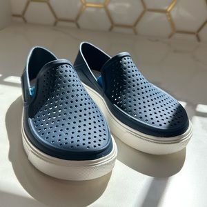 Crocs kids shoes size 11